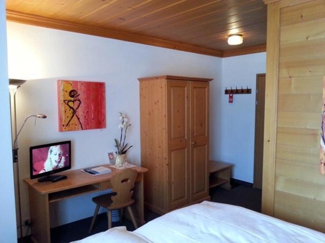 Sonnegg Hotel Zweisimmen Rom bilde