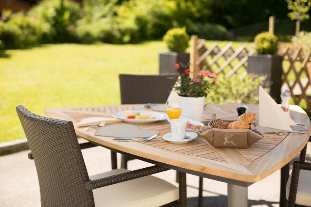 Sonnegg Hotel Zweisimmen Eksteriør bilde